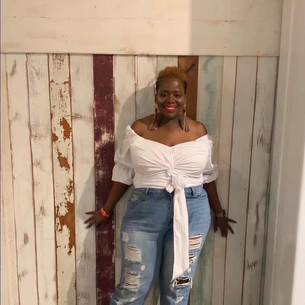 Meet your Posher, Keysha - Picture 1 of 8